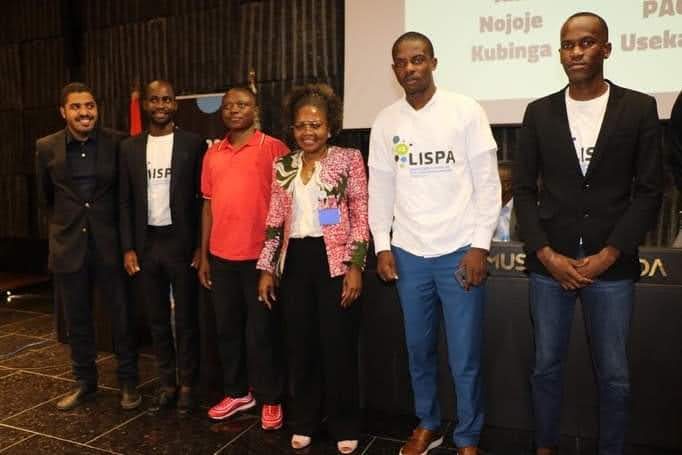 Equipa da PAGA3 no LISPA, o laboratório de inovação do Banco Nacional de Angola