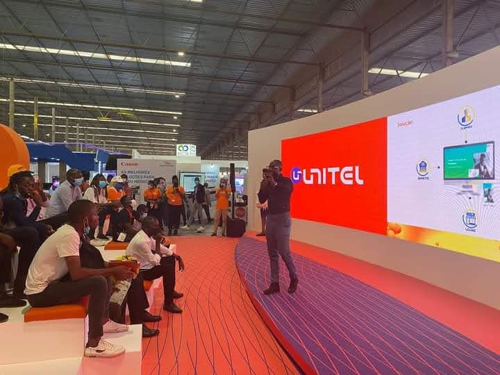 Apresentação no palco da Unitel